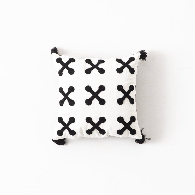 Urban Collection square cross pattern embroidered cushion cover in black and white with black tassels – 43x43 cm decorative pillow