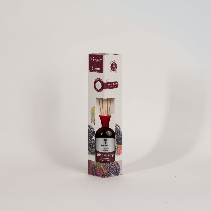 Elegant glass Blackberry reed diffuser with fragrance oil and natural sticks for home fragrance