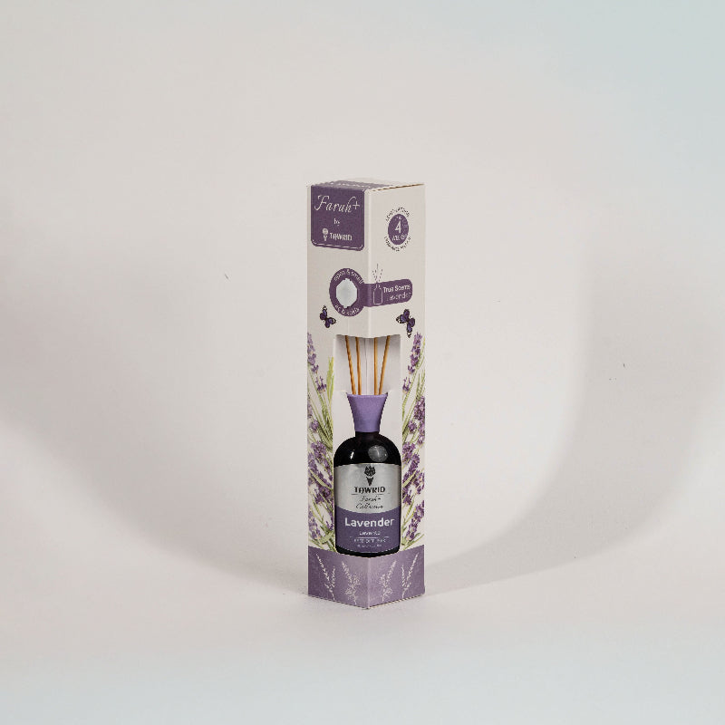 Elegant glass lavender reed diffuser with fragrance oil and natural sticks for home fragrance