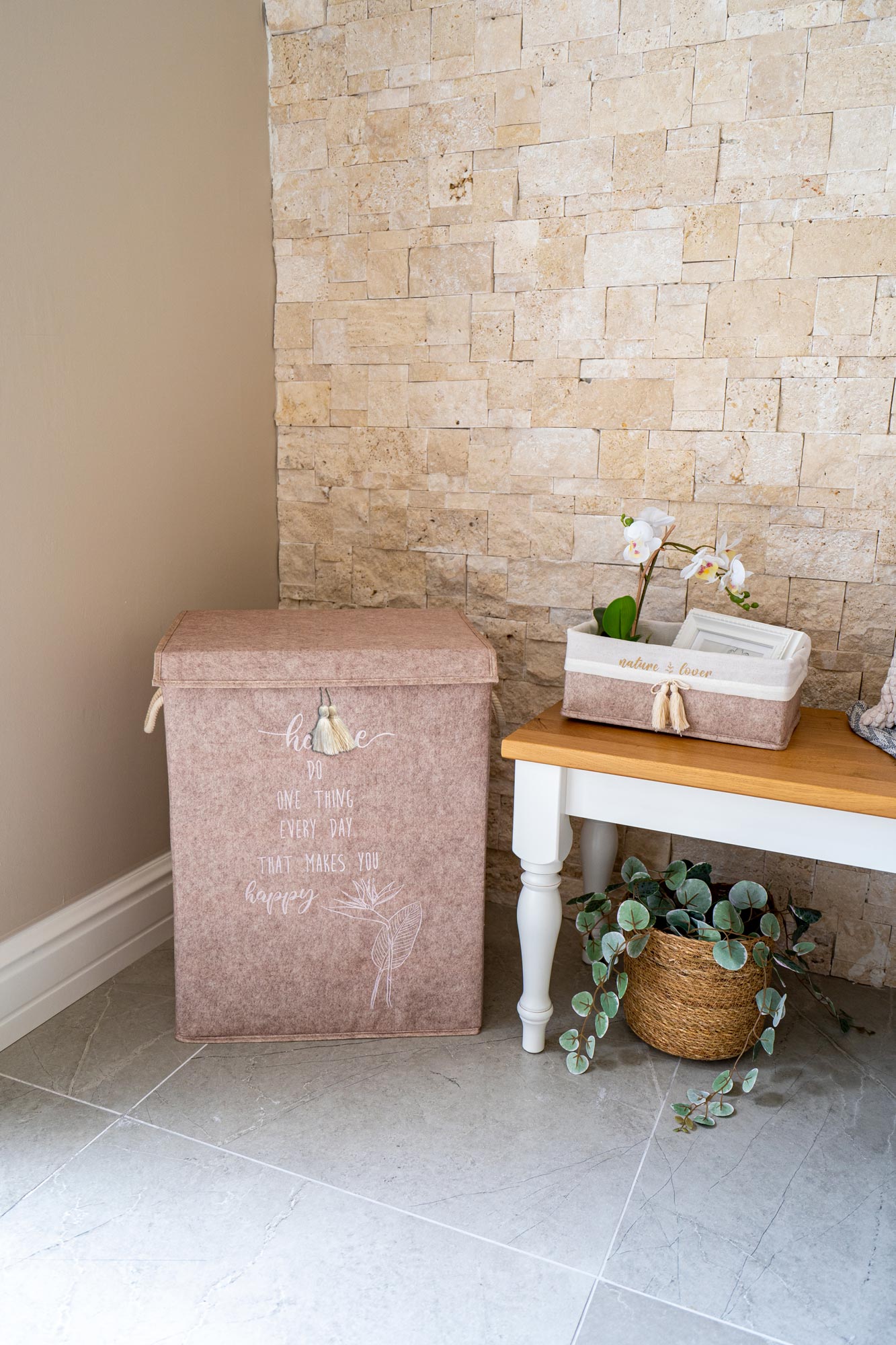 Laundry Basket With Lid