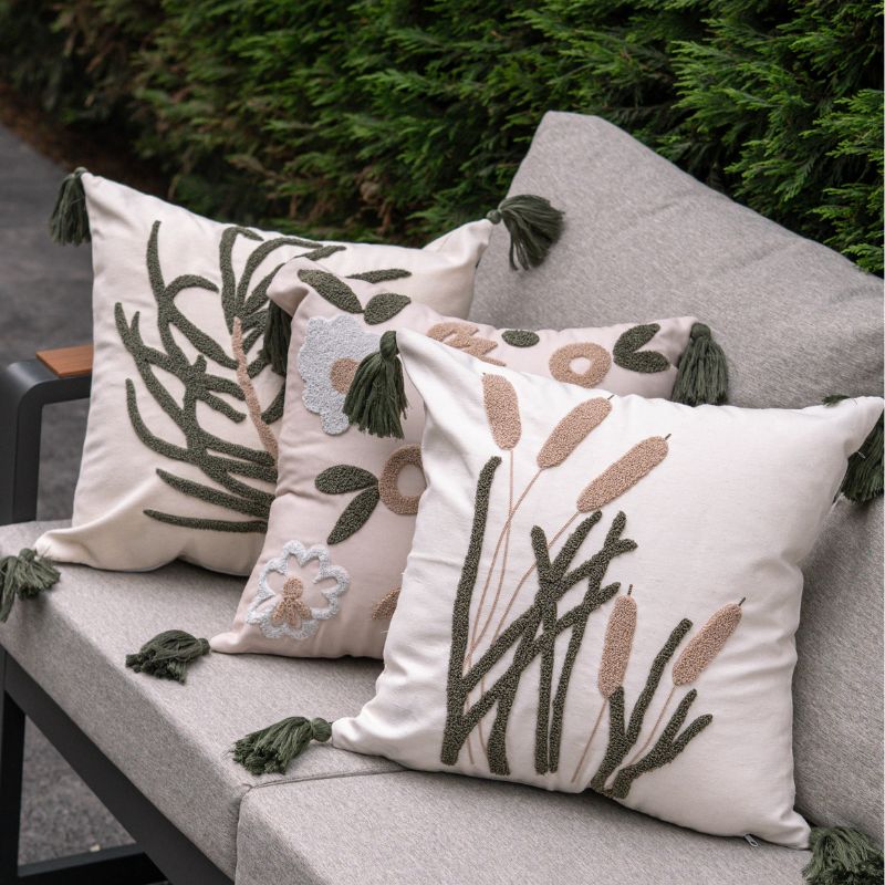 Evergreen Collection reed embroidered cushion cover with beige cattails, green stems, and green tassels – 43x43 cm decorative pillow