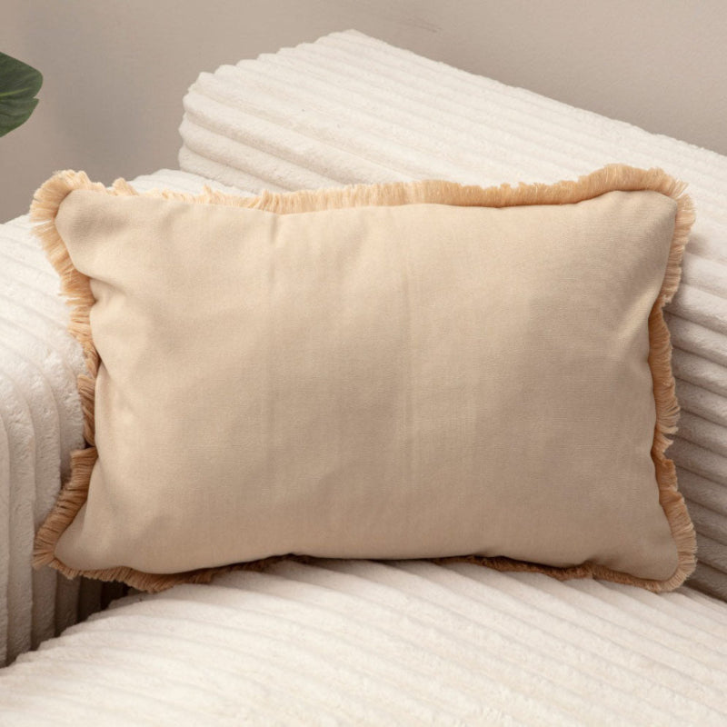 Cream rectangular cushion cover with beige fringe – 30x50 cm
Decorative cream pillow with fringe trim styled on beige sofa
Close-up of cream cushion cover with beige fringe edges
Rectangular beige-trimmed cushion for modern living room décor