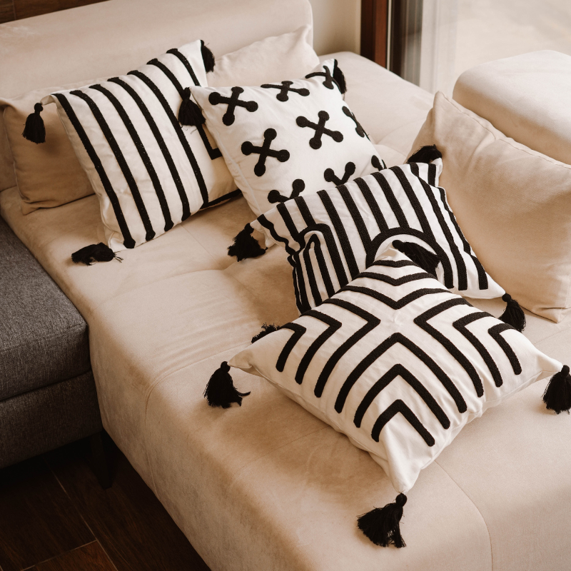 Urban Collection square maze line embroidered cushion cover in black and white with black tassels – 43x43 cm decorative pillow