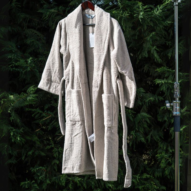 Classic cotton bathrobe with belt and pocket