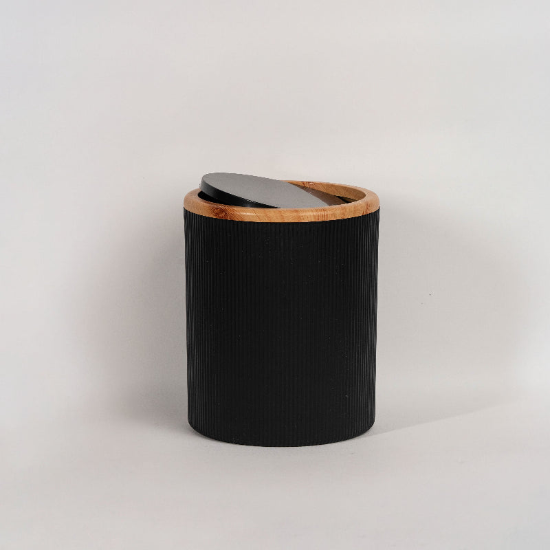 Black bathroom accessory set with wood accents – 5 pieces