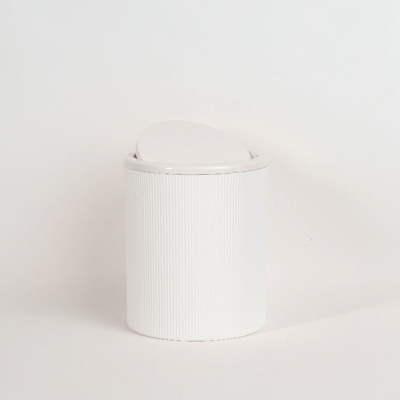 Matte bathroom accessories set – 5 pieces