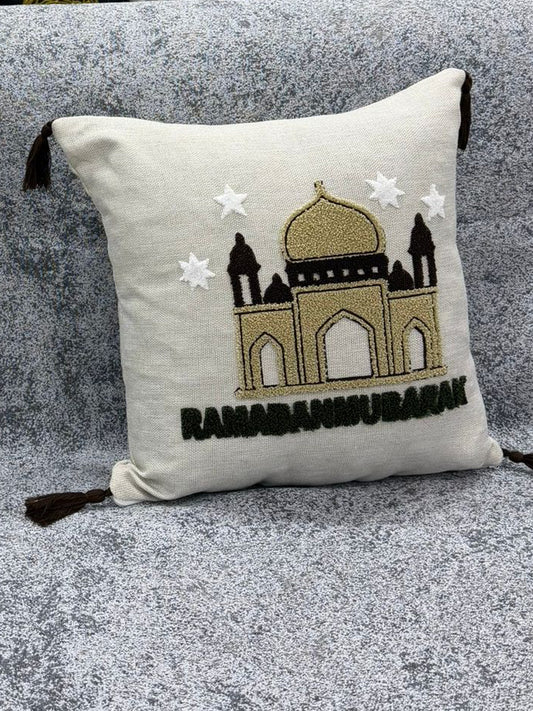Ramadan Kareem Crescent Cushion Cover – Embroidered Arabic Calligraphy Design 5