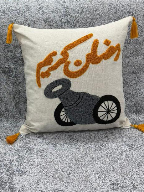 Ramadan Kareem Crescent Cushion Cover – Embroidered Arabic Calligraphy Design 4