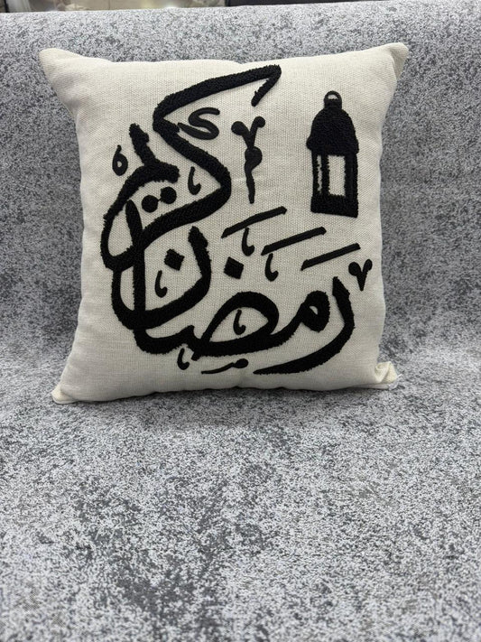 Ramadan Kareem Crescent Cushion Cover – Embroidered Arabic Calligraphy Design 2