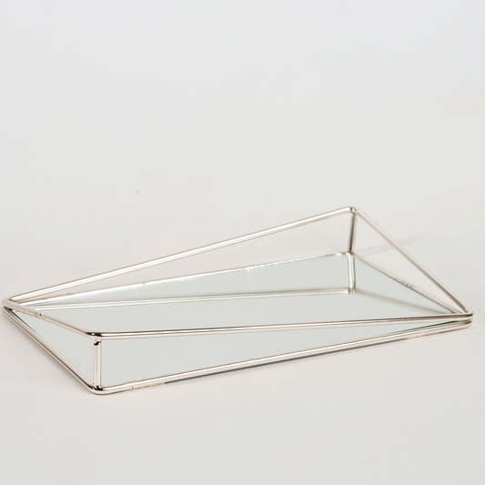Bow tray