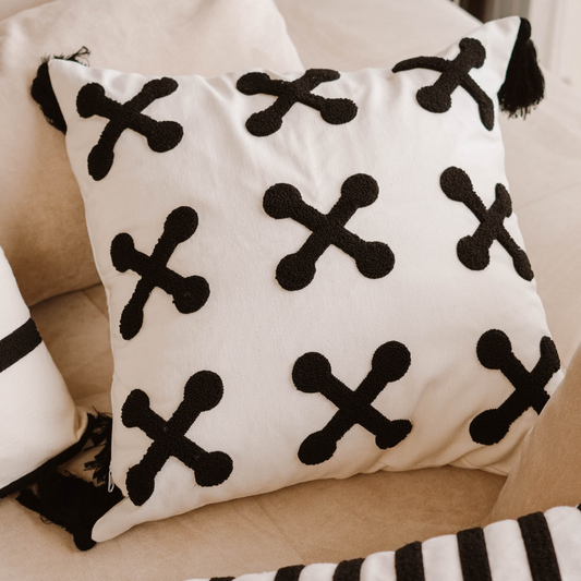Urban Collection square cross pattern embroidered cushion cover in black and white with black tassels – 43x43 cm decorative pillow