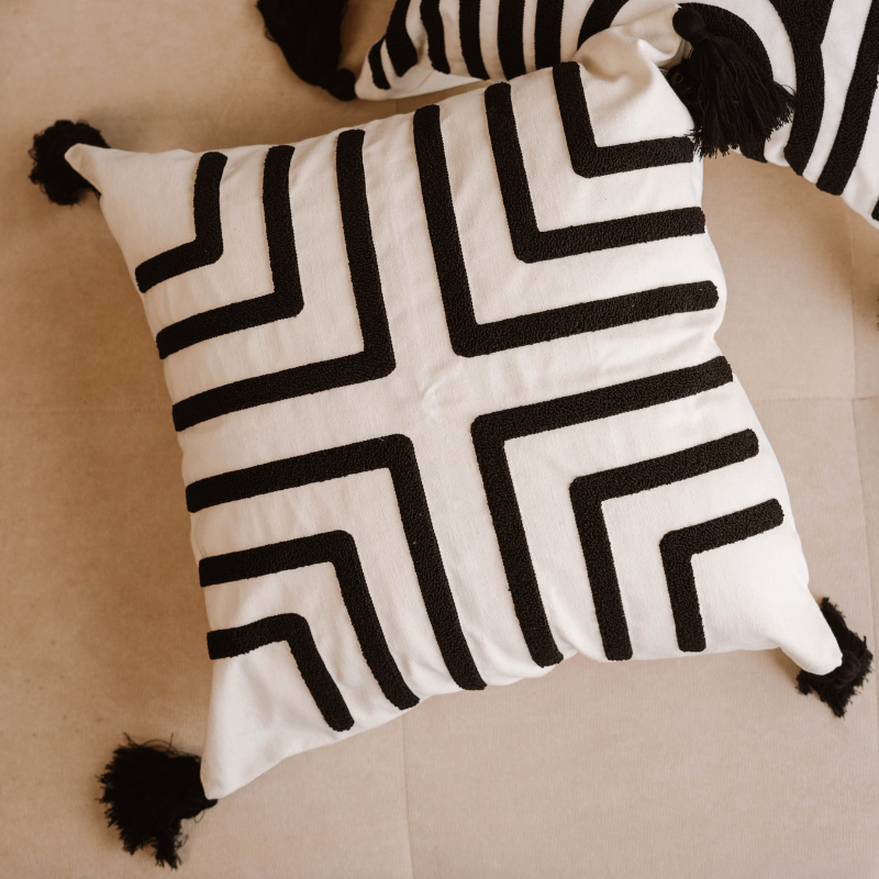Urban Collection square maze line embroidered cushion cover in black and white with black tassels – 43x43 cm decorative pillow